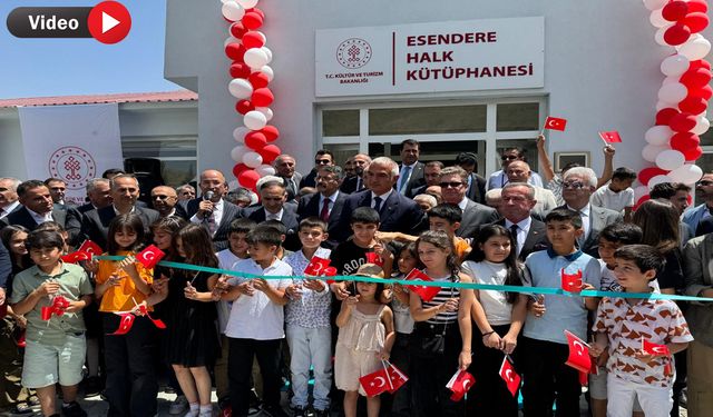 Bakan Ersoy, Esendere’de Kütüphane Açılışına Katıldı: Hakkari’ye Turizm ve Kültür Müjdesi