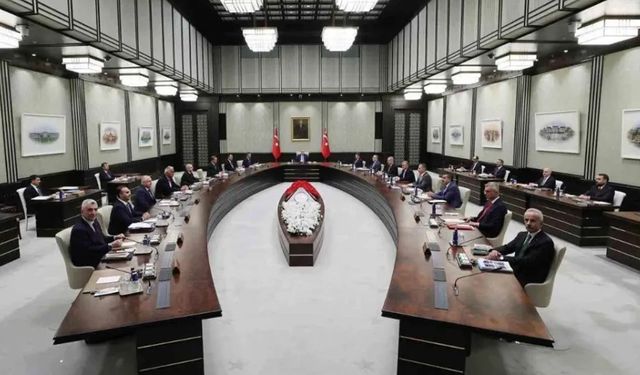 Kabine bugün toplanıyor: Masadaki konular neler?
