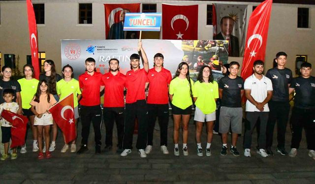 Tunceli’de kortejli, halaylı rafting şampiyonası açılışı