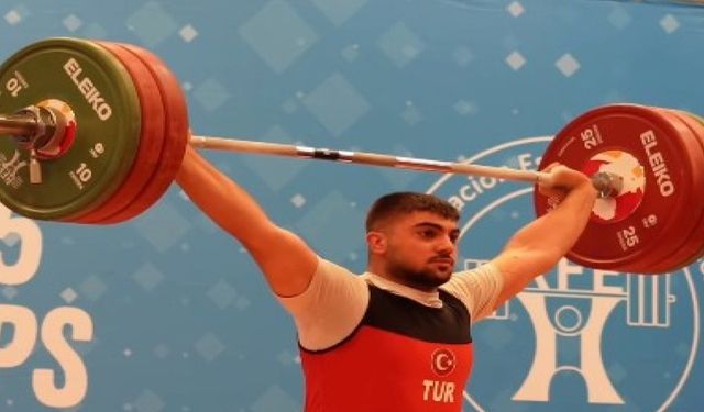 Şırnaklı halterci Sefkan Sümen’den Avrupa rekoru ve 3 madalya