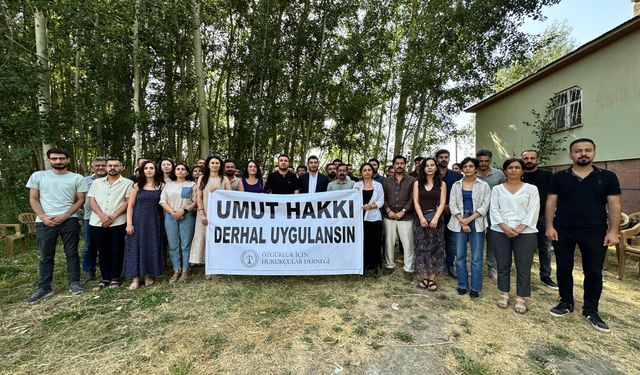ÖHD'den Yüksekova’da 'umut hakkı' için basın açıklaması
