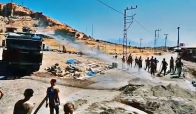 Derecik'te İnşaat İçin Su Az Olunca Devreye TOMA Girdi