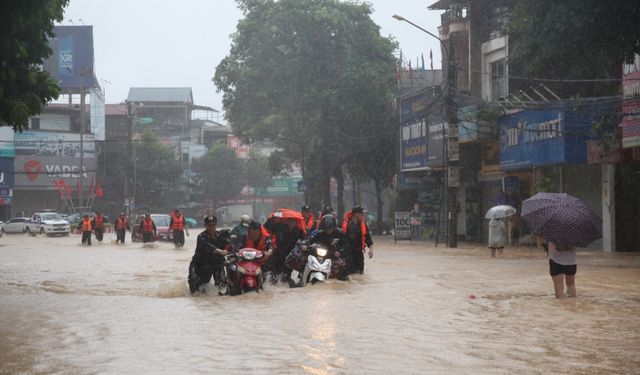 Vietnam’daki selde can kaybı 28’e yükseldi