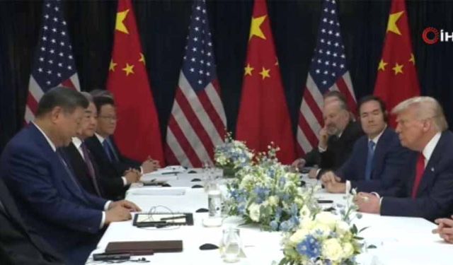ABD Başkanı Trump, Çin Devlet Başkanı Xi ile Güney Kore’de bir araya geldi