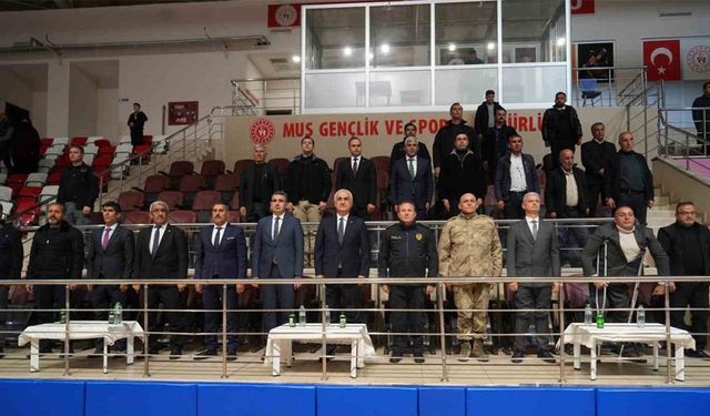 Muş’ta 35 amatör spor kulübüne 2 milyon TL malzeme desteği