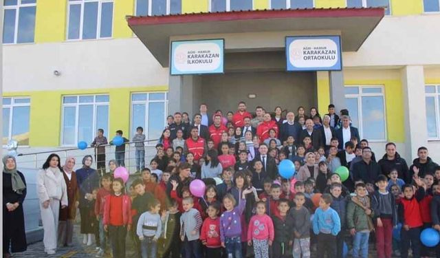 Hamur’da "Mutlu et, mutlu ol" projesi öğrencileri sevindirdi