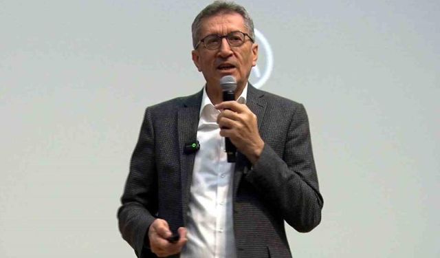 Selçuk: "Dünya, eğitim bilimleri ve diğer bilimler açısından çok farklı bir dönemden geçiyor"