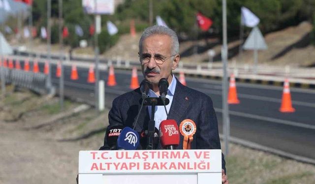 Bakan Uraloğlu: "38 kilometrelik bisiklet yolunun yapım çalışmalarına devam ediyoruz"