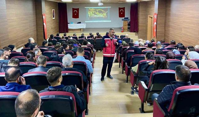 Yüksekova ve Çukurca’daki öğretmenlere acil durum eğitimi