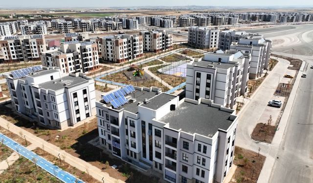 Bakan Kurum, deprem bölgesinde teslim edilen konutların sayısını açıkladı