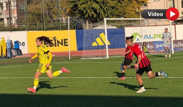 Yüksekova Spor takım otobüsüne taşlı saldırı