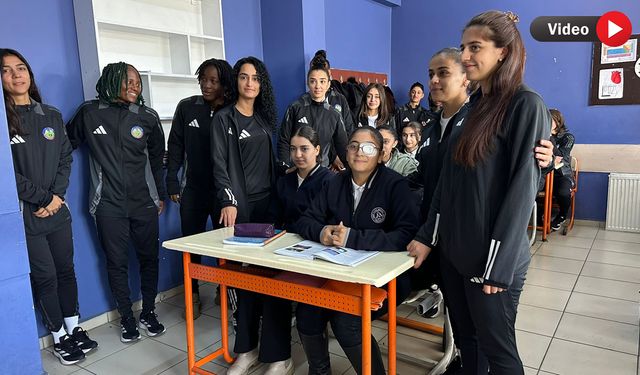 Tedavi Gören Rümeysa’ya Yüksekovaspor’dan Moral ziyareti