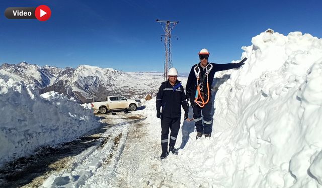 Yüksekova’da 3 Bin 300 rakımda zorlu mesai