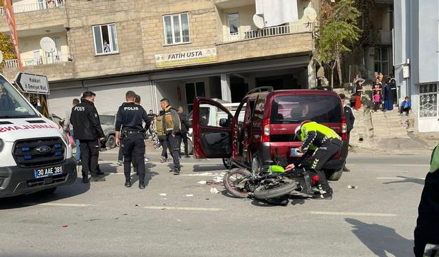 Hakkari’de Trafik Kazası: Bir Kişi Ağır Yaralandı
