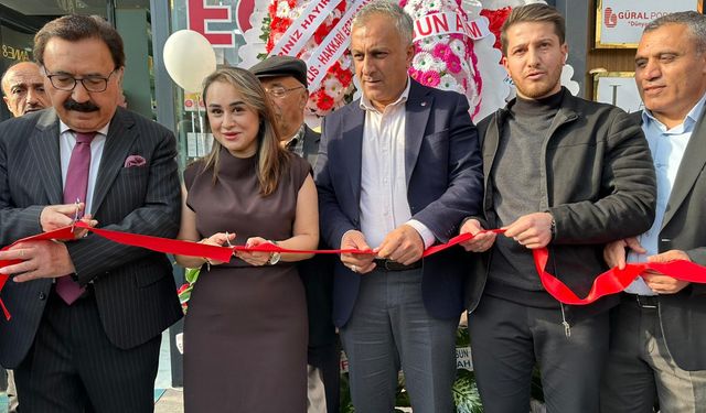 Yüksekova’da “Dilan Eczanesi” Hizmete Açıldı