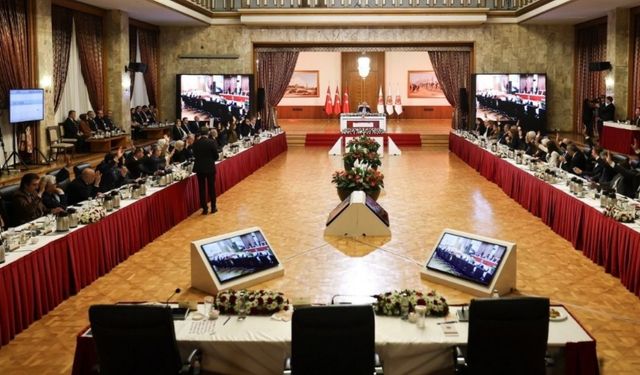 Komisyon toplantısı çıkışı beklenen açıklama: İmralı’ya gideceğiz