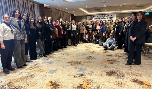 Yüksekova Kadın Derneği’nden “Kadınların Dilinde Barış” Paneli