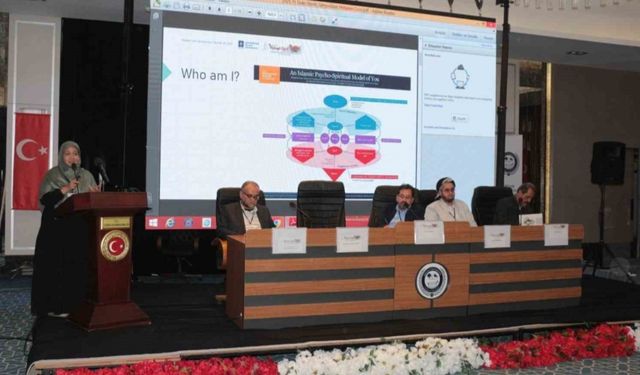 Uluslararası Melaye Ciziri Sempozyumu 111 akademisyenin katılımıyla devam etti