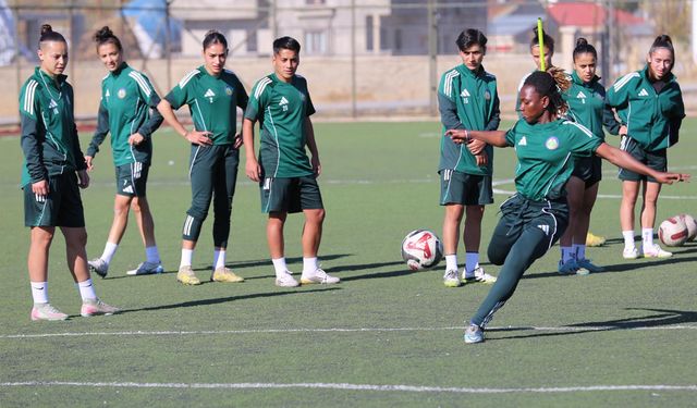 Yüksekova Kadın Futbol Takımı Sahasında Ünye Spor’u Ağırlayacak
