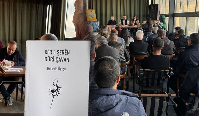 Yüksekova’da Yazar ve Ressam Hüseyin Özsoy Okurlarıyla Buluştu