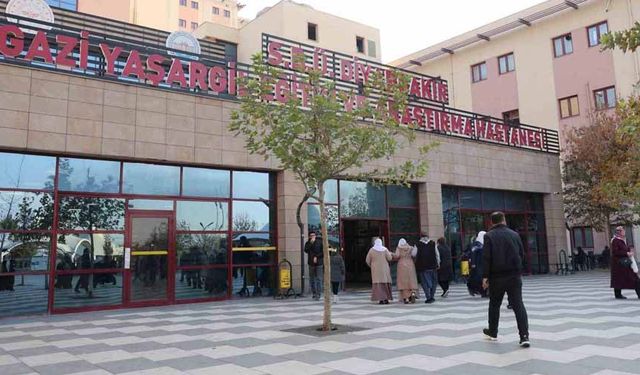 Dr. Andan: "HIV enfeksiyonu gündelik temaslarla bulaşmamaktadır"