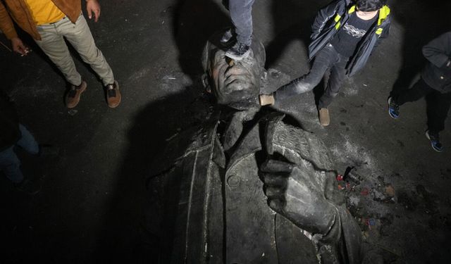 Suriye devriminin üzerinden 1 yıl geçti