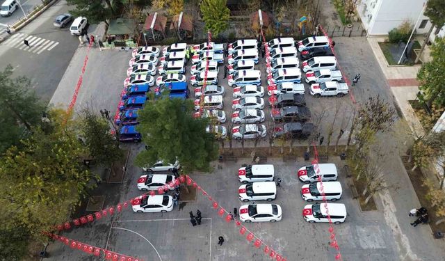 Siirt’te 68 araç kolluk kuvvetlerine teslim edildi