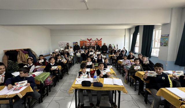 YEKDASDER ve STIGIA’dan Yüksekova’da Eğitime Destek