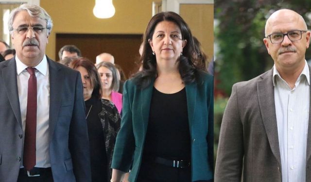 DEM Parti Heyeti Öcalan ile görüşmek üzere İmralı'ya gitti