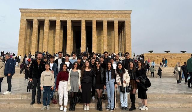 Hakkâri’de Başarılı Öğrencilere Ankara Kültür Gezisi Ödülü