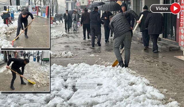 Yüksekova’da Kar Mesaisi Sürüyor