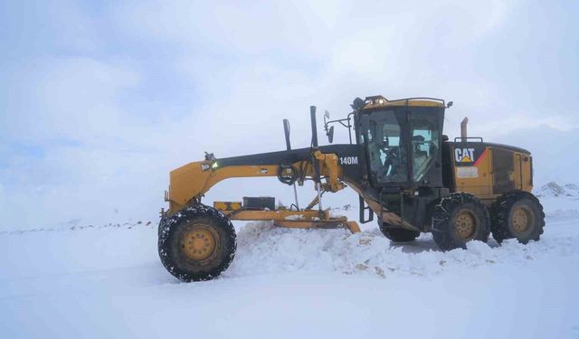 Varto’da 8 köy yolu ulaşıma kapandı