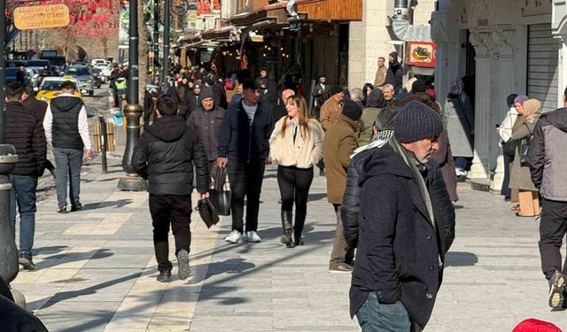 Soğuk havalar da turistleri durdurmadı: Diyarbakır misafirlerini ağırlamaya devam ediyor
