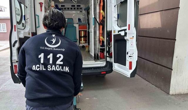 Ehliyetsiz ve alkolü sürücü ters şeride girerek kaza yaptı: 2 yaralı