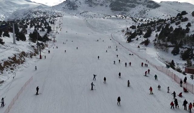 Ergan Kayak Merkezinde hafta sonu yoğunluğu
