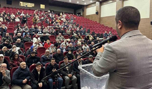 Mardin’de evlilikte 25 yılını tamamlayan 47 çift için umre kurası çekildi