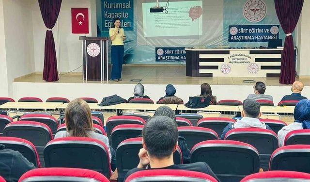 Siirt’te ’Kuduz Riskli Temas Bildirimi ve Profilaksi Uygulamaları’ eğitimi düzenlendi