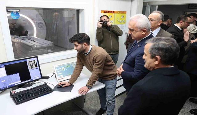 Muş’ta yapay zeka destekli MR cihazı hizmete girdi