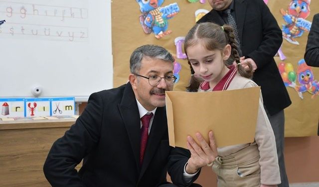 Hakkari’de 70 bin öğrenci yarıyıl tatiline girdi