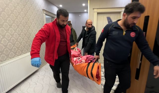 Paletli Ambulansla Hayata Tutundu: Yüksekova’da Zorlu Kurtarma