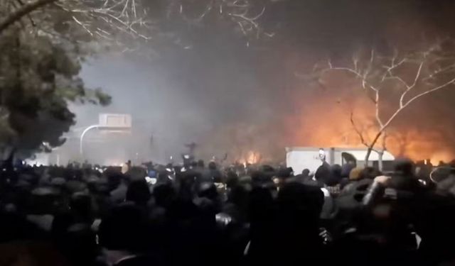 İnsan hakları örgütü: İran'daki gösterilerde 500'den fazla kişi hayatını kaybetti