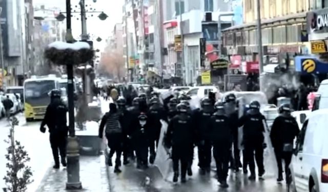 Van’da Yürüyüş Sonrası Gerginlik: Polis Müdahale Etti, Gözaltılar Var