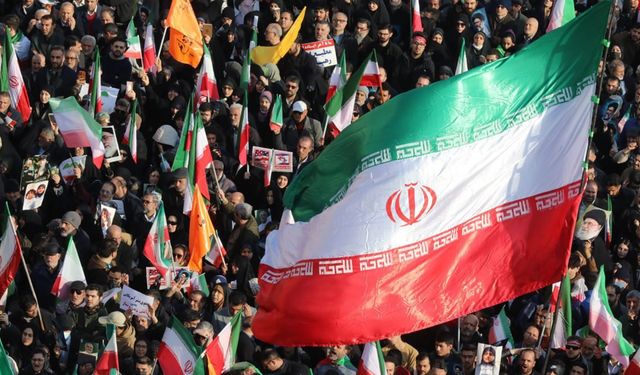 İran’daki protestolarda ölü sayısı 2 bin 571’e, tutuklu sayısı 18 bin 434’e yükseldi