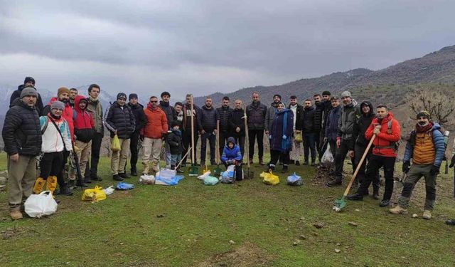 Batman’da 3 bin meşe palamudu toprakla buluşturuldu