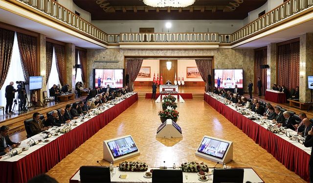 Komisyon raporu oy çokluğu ile kabul edildi