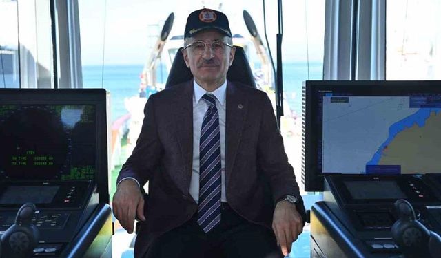 Bakan Uraloğlu: "İstanbul’da gemilere 7 gün 24 saat kesintisiz haberleşme hizmeti sunacağız"