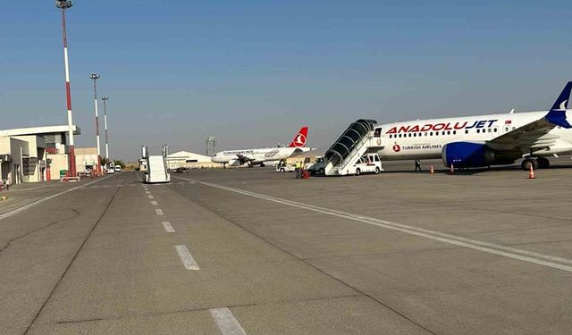 Şırnak Şerafettin Elçi Havalimanı ocak ayında 31 bin 415 yolcuya hizmet verdi