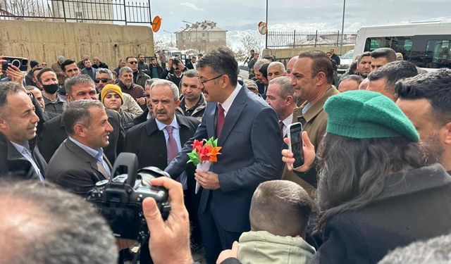 Vali Çelik Veda Etti: "Hakkari’nin sorunlarını daha güçlü şekilde dile getireceğiz"
