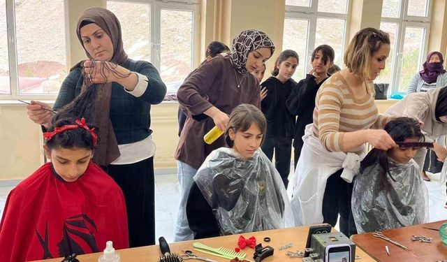 Köy okullarındaki kız öğrencilere ücretsiz kuaförlük hizmeti