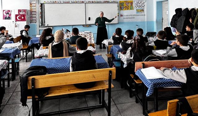 Yüksekova’da 28 Bin 500 Öğrenci Ders Başı Yaptı